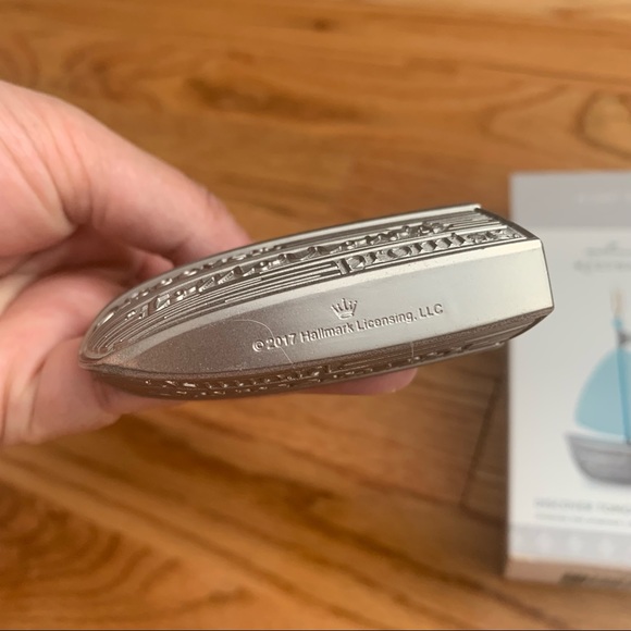 Hallmark Keepsake Ornament Discover Tomorrow's Promise Sailboat - Picture 6 of 9